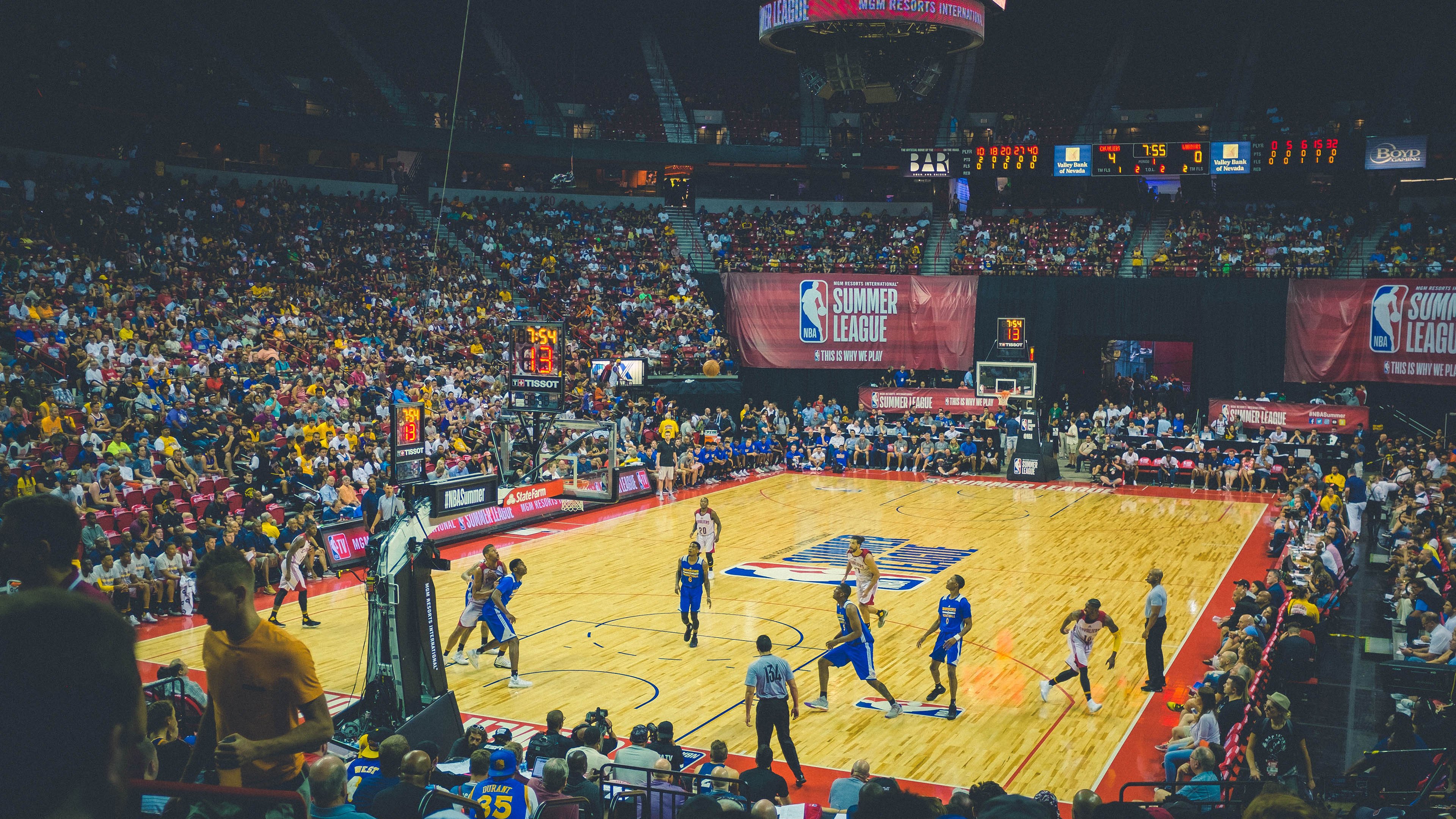 全国青少年“篮球+文化”融合创新展在上海盛大亮相，彰显青训新风尚