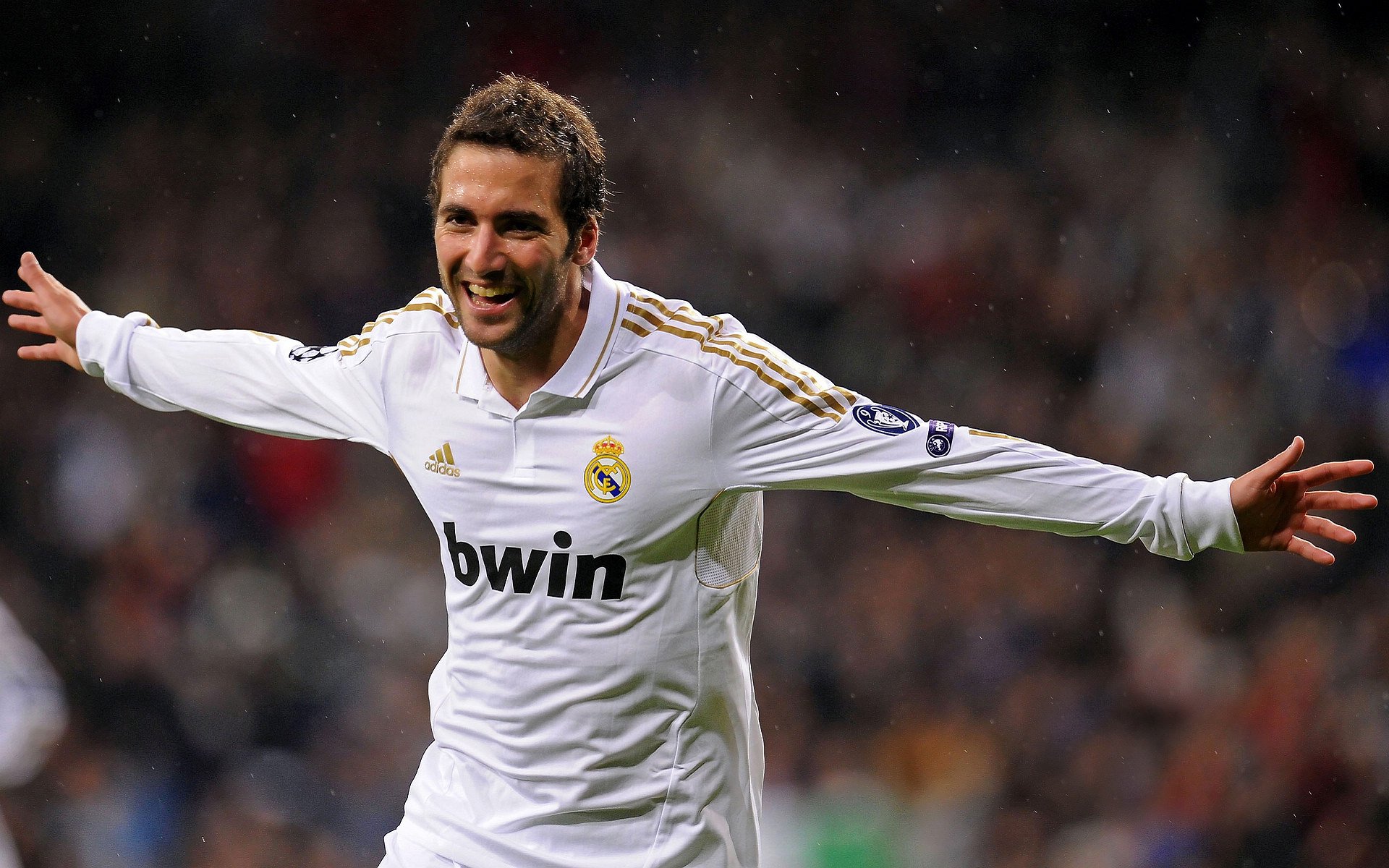 开云集团中国官网-足球+音乐：最热的球队主题歌盘点，最好听的足球队歌